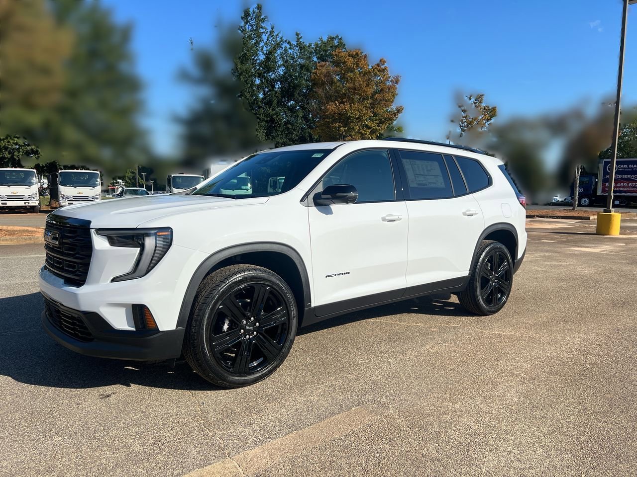 2026 GMC Acadia Elevation's photo