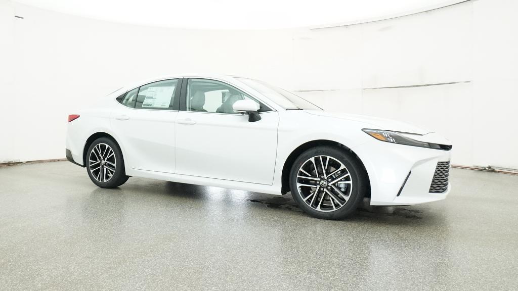 2025 Toyota Camry XLE photo 28