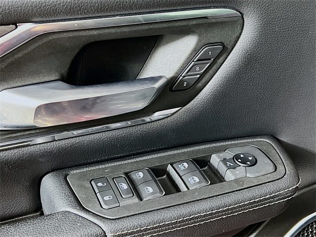 2025 Ram 1500 Laramie photo 9