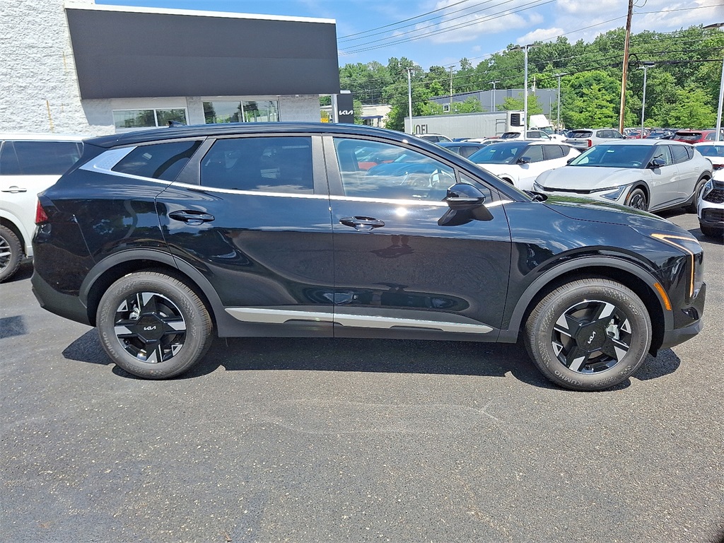 2026 Kia Sportage LX photo 7