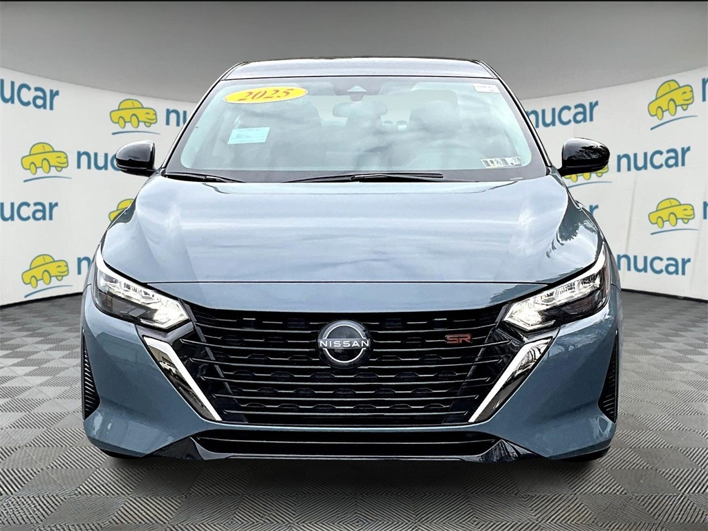 2025 Nissan Sentra SR photo 2