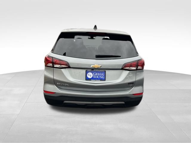 2023 Chevrolet Equinox LT photo 3