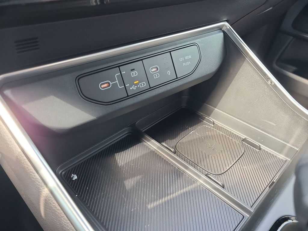 2026 Kia Carnival SX Prestige photo 24
