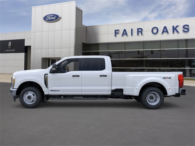 2025 Ford F-350 XL photo 3