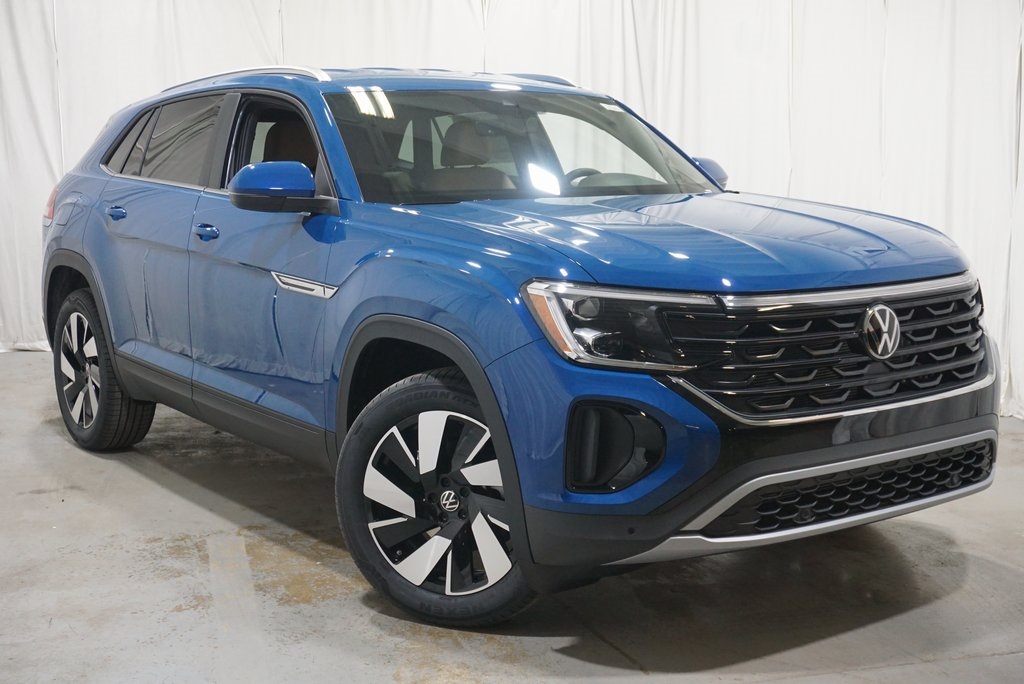 2025 Volkswagen Atlas Cross Sport SE Technology photo 2