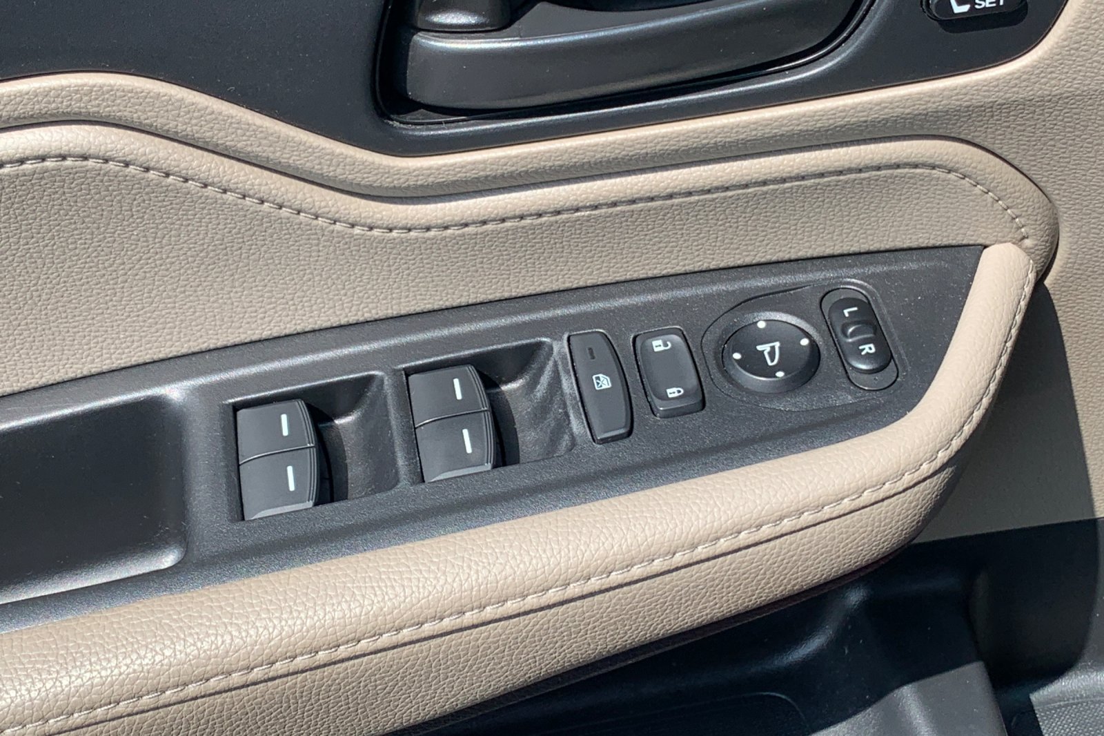 2022 Honda Odyssey EX-L photo 9