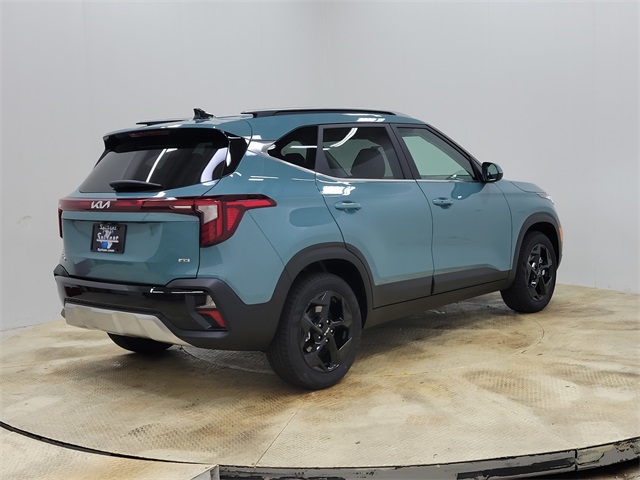 2026 Kia Seltos EX photo 2