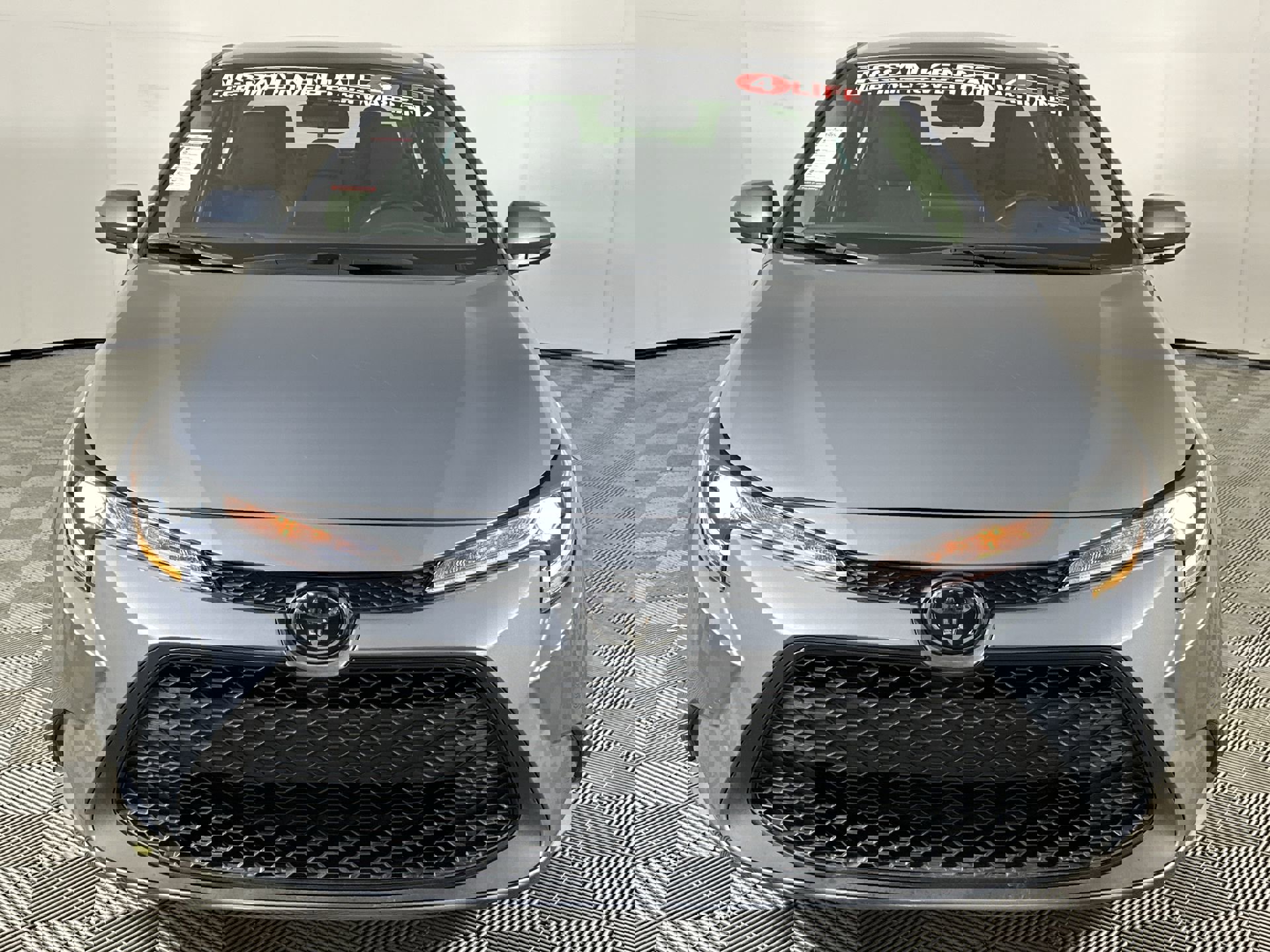 2021 Toyota Corolla LE photo 3
