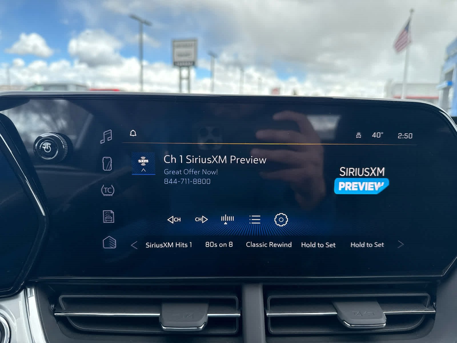 2025 Chevrolet Trax LT photo 14