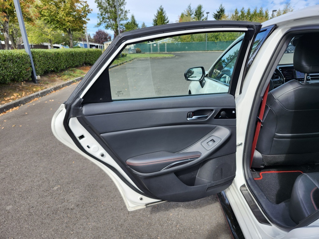 2021 Toyota Avalon TRD photo 18