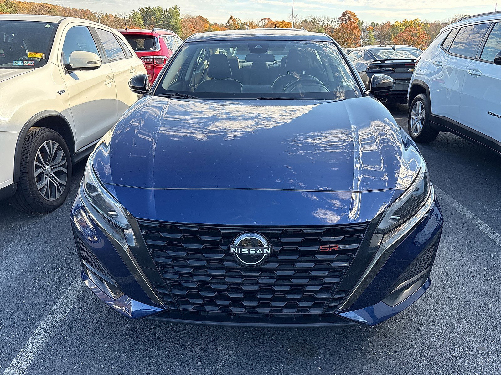 2023 Nissan Altima 2.5 SR photo 2