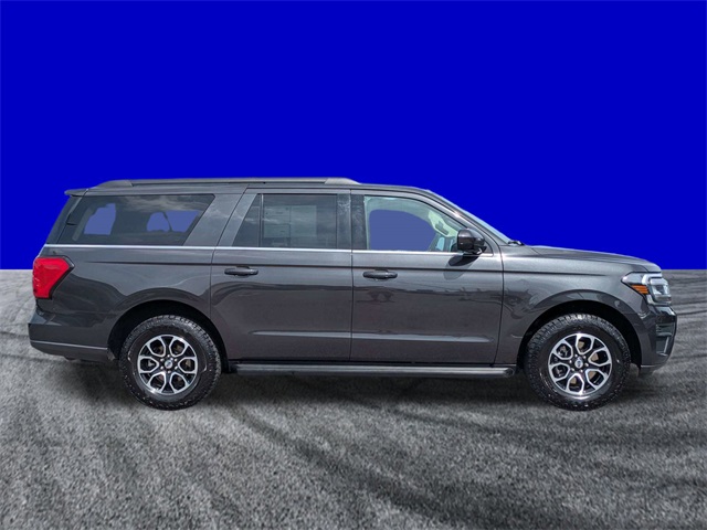 2024 Ford Expedition MAX XLT photo 3