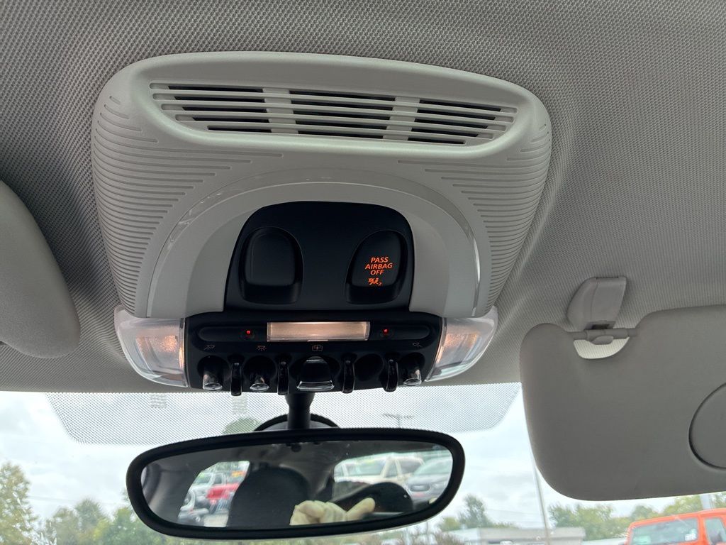 2017 Mini Cooper Base photo 14