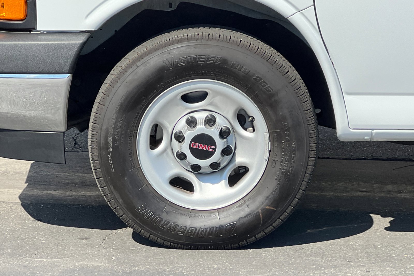 2023 Gmc Savana Cargo 2500 photo 20