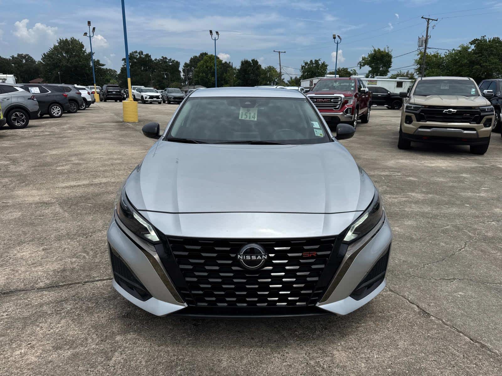 2023 Nissan Altima 2.5 SR photo 4