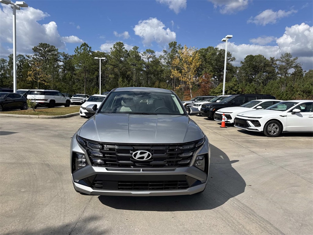 2026 Hyundai Tucson SE photo 2