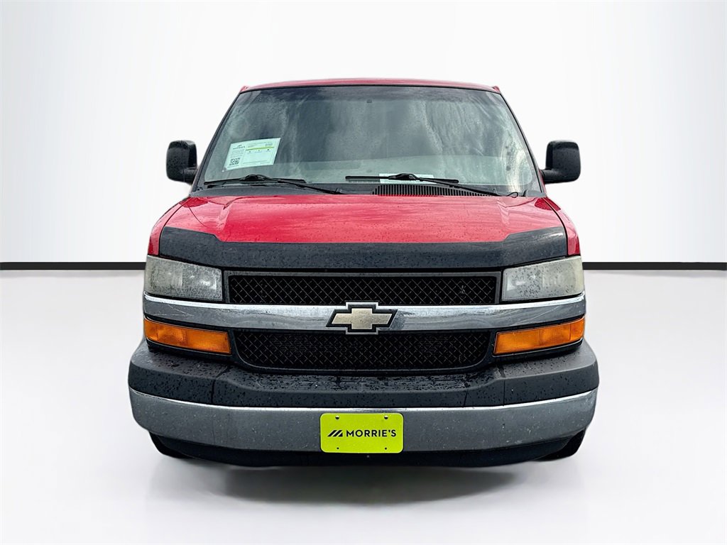 2013 Chevrolet Express Passenger 1500 LT photo 2