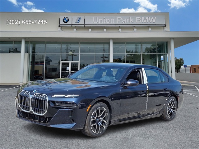 2026 BMW 7 Series 750e's photo