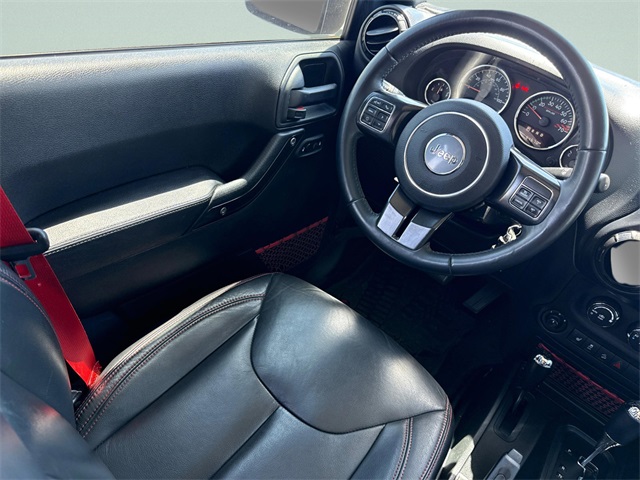 2017 Jeep Wrangler Unlimited Rubicon Recon photo 13