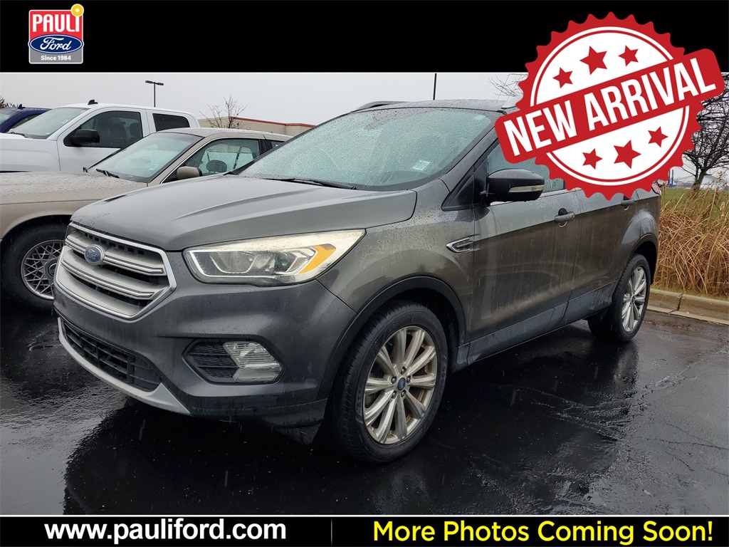 2017 Ford Escape Titanium photo 2