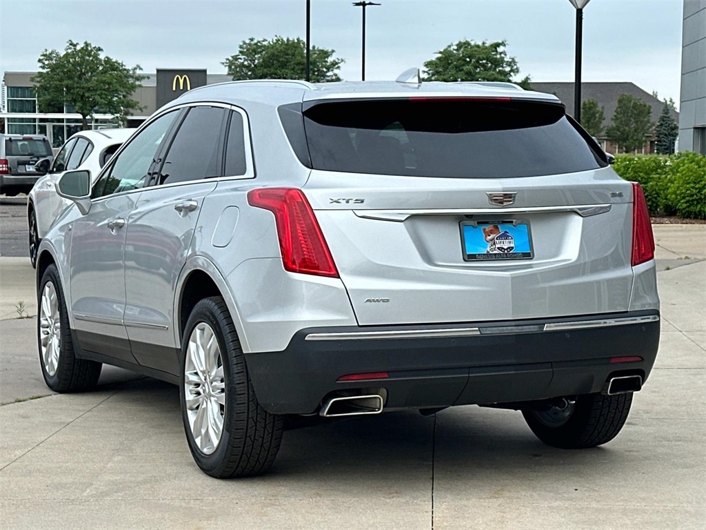 2019 Cadillac XT5 Premium Luxury photo 3