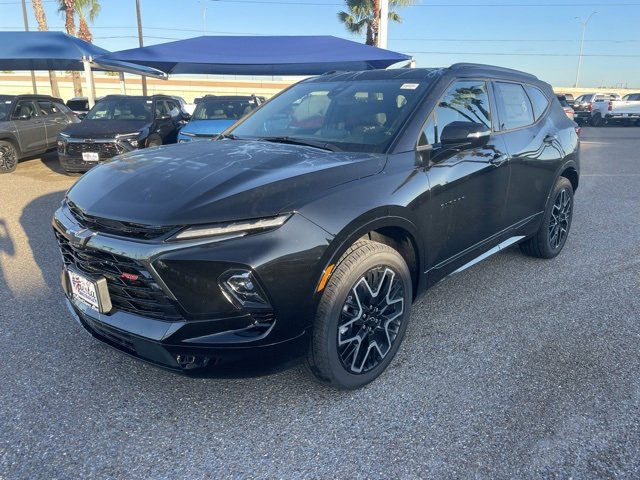 2025 Chevrolet Blazer RS photo 3