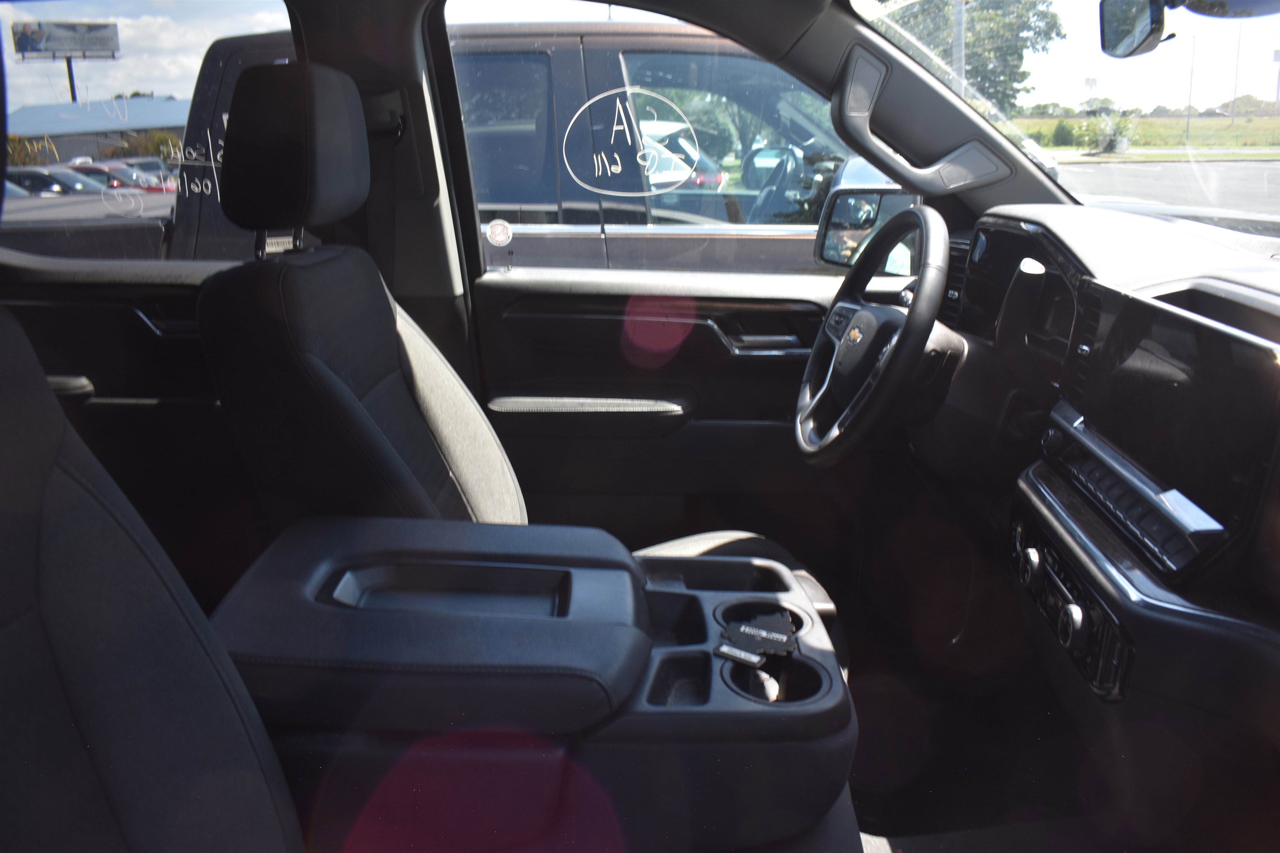 Used 2024 Chevrolet Silverado 1500 LT with VIN 1GCPACED4RZ177037 for sale in Little Rock