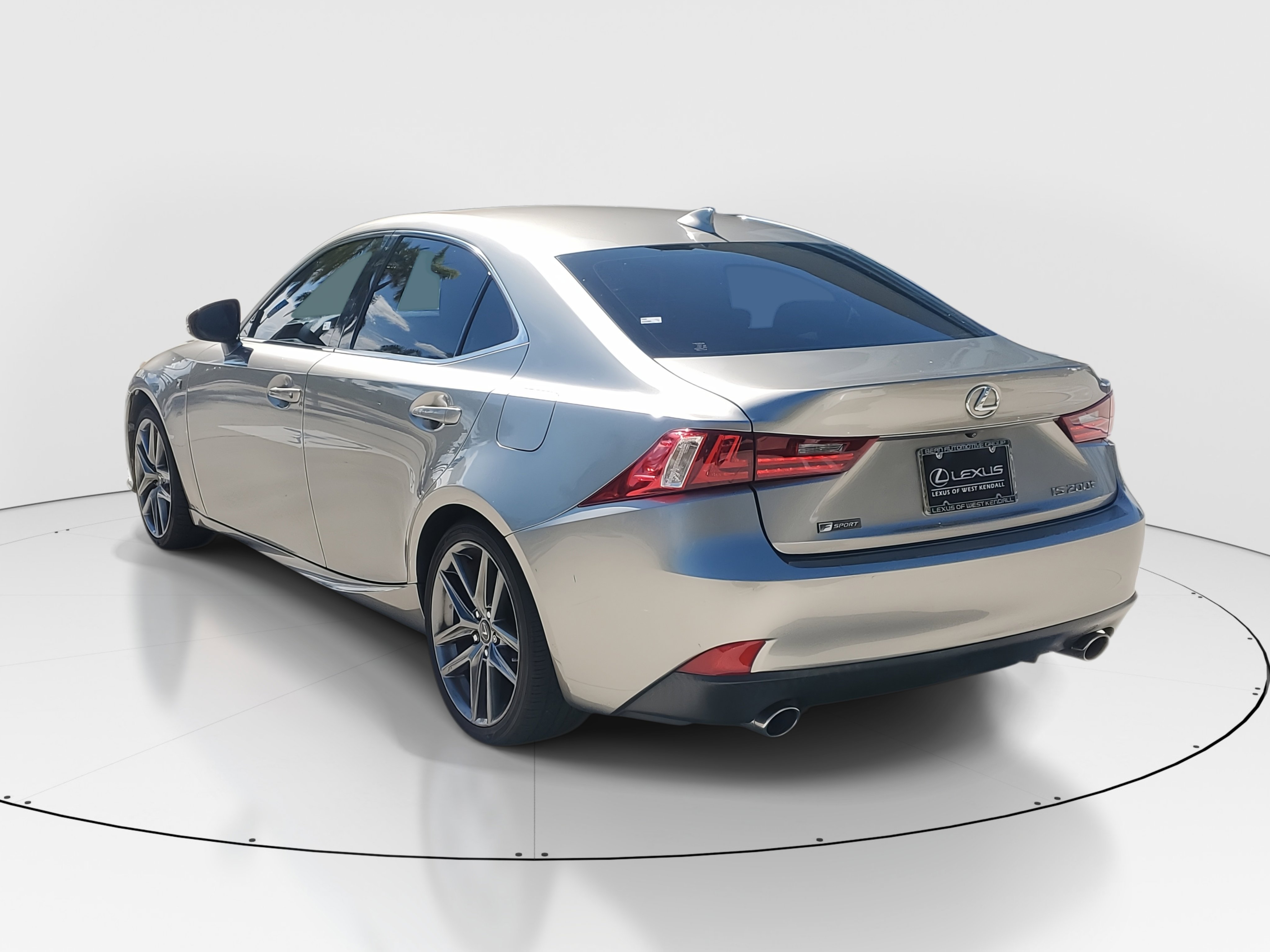 2016 Lexus IS 200t F SPORT photo 6