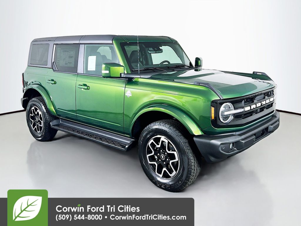 2025 Ford Bronco 4-Door Outer Banks's photo