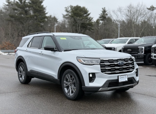 2026 Ford Explorer Active's photo