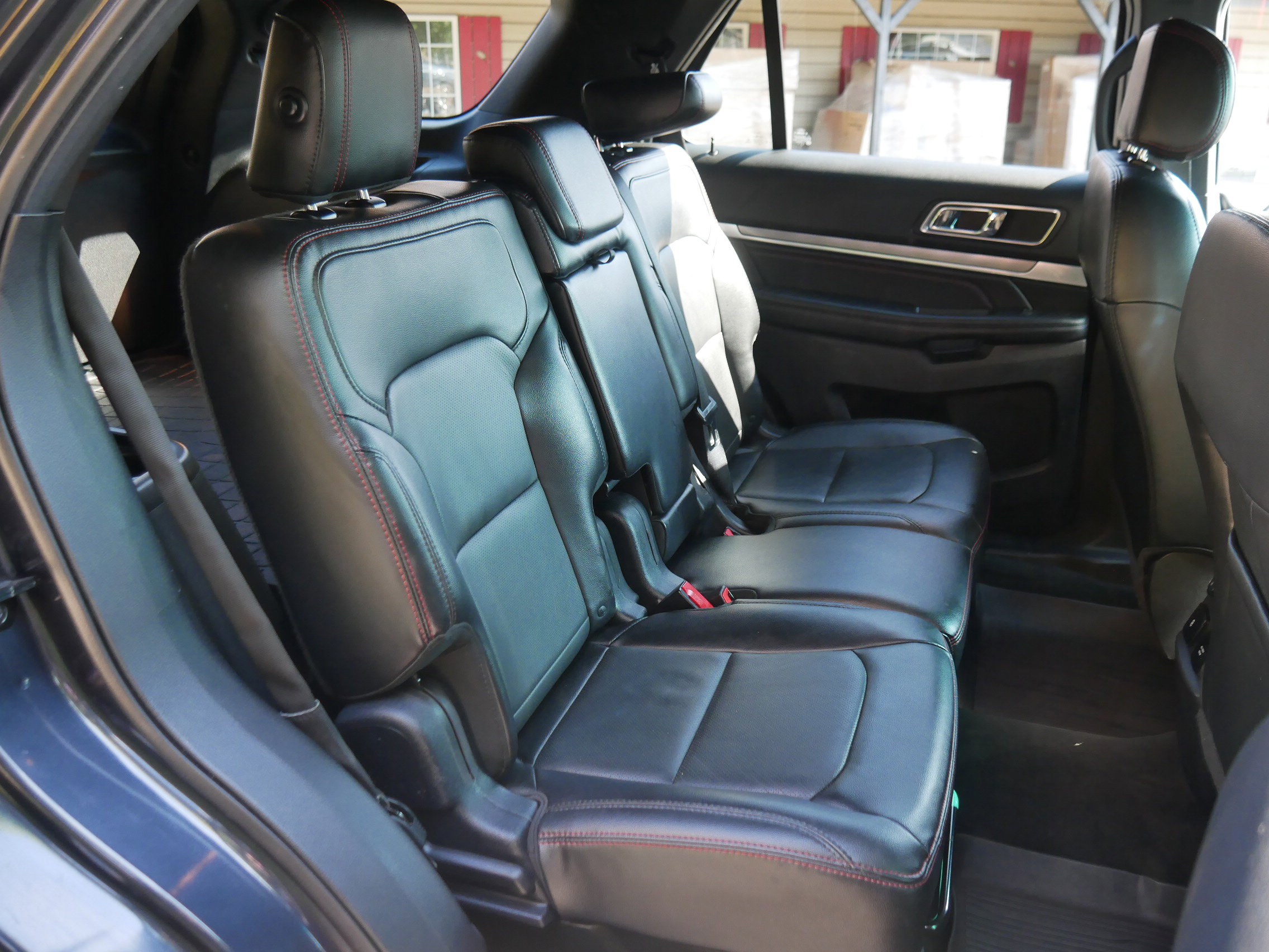 2017 Ford Explorer Sport photo 18