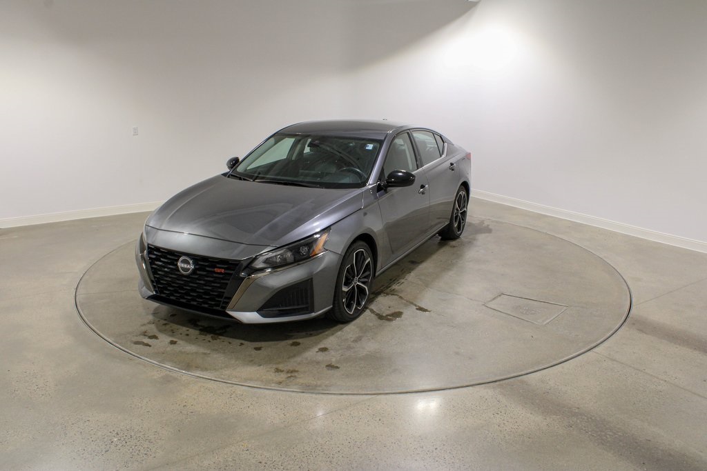 2024 Nissan Altima SR