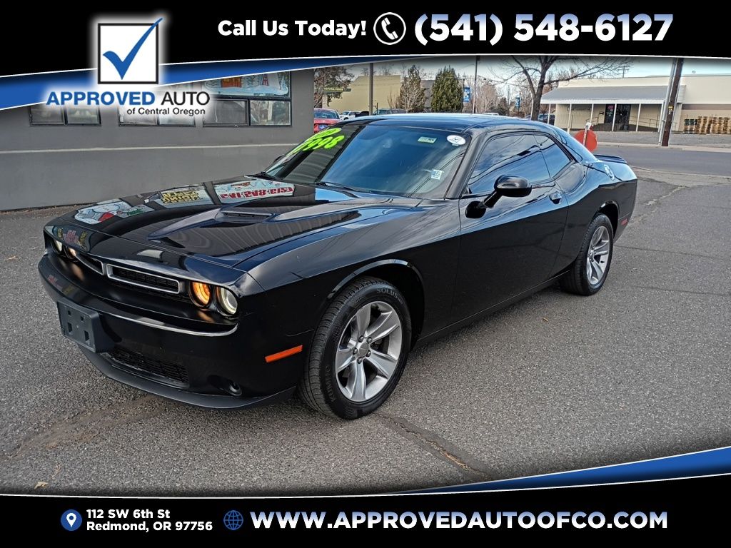 2019 Dodge Challenger SXT's photo