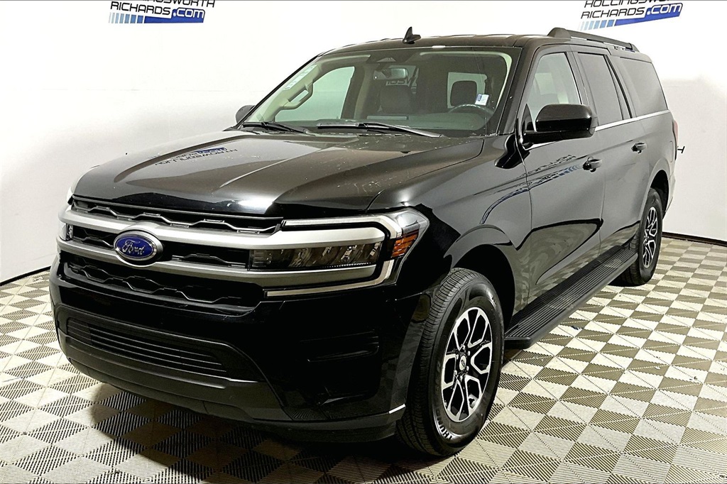 2024 Ford Expedition XLT's photo