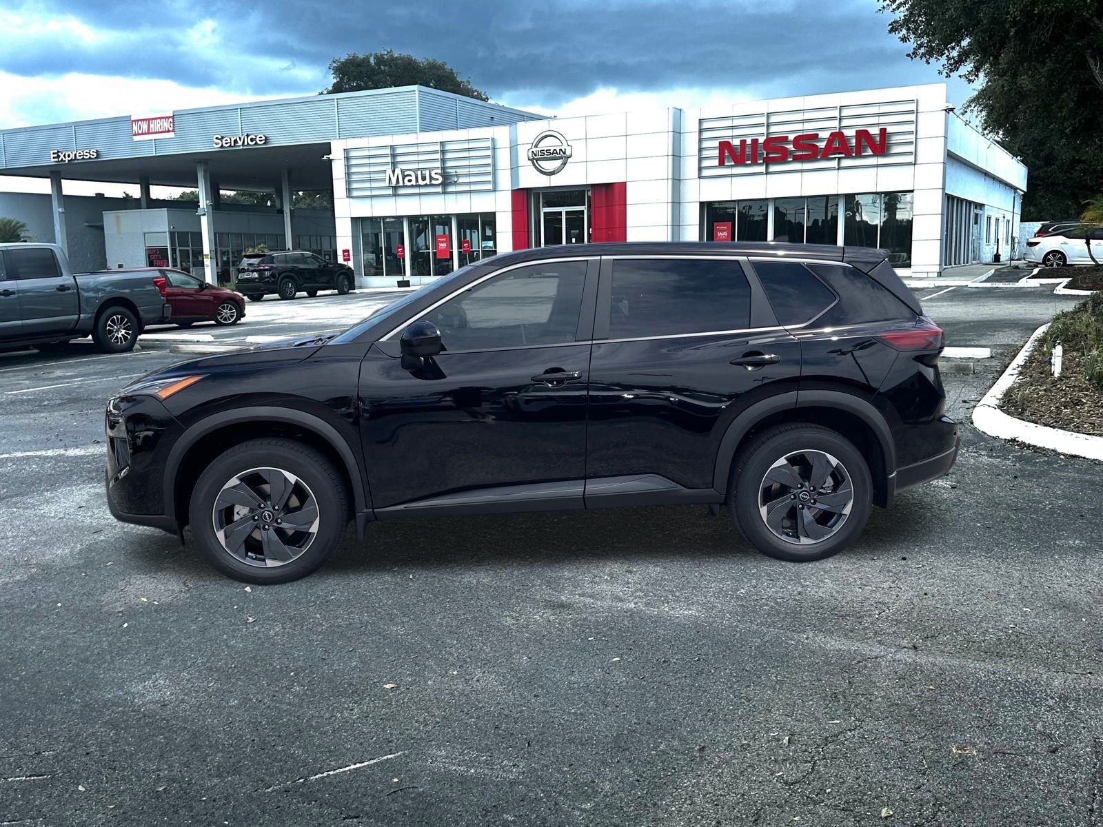 2026 Nissan Rogue SV photo 4