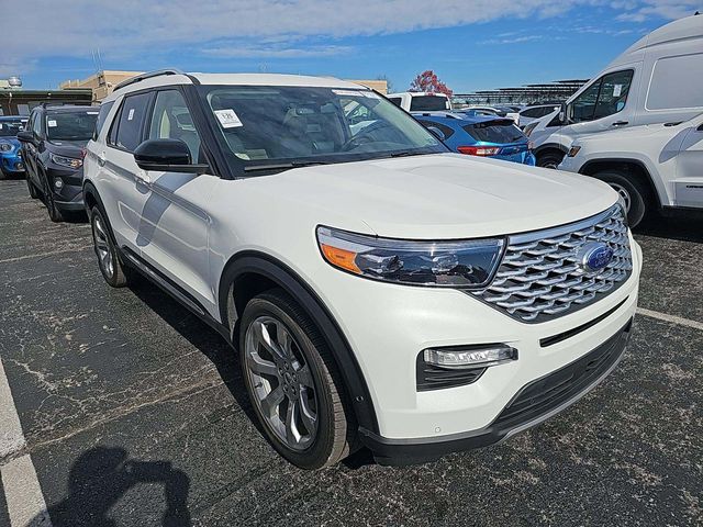 2020 Ford Explorer Platinum photo 3