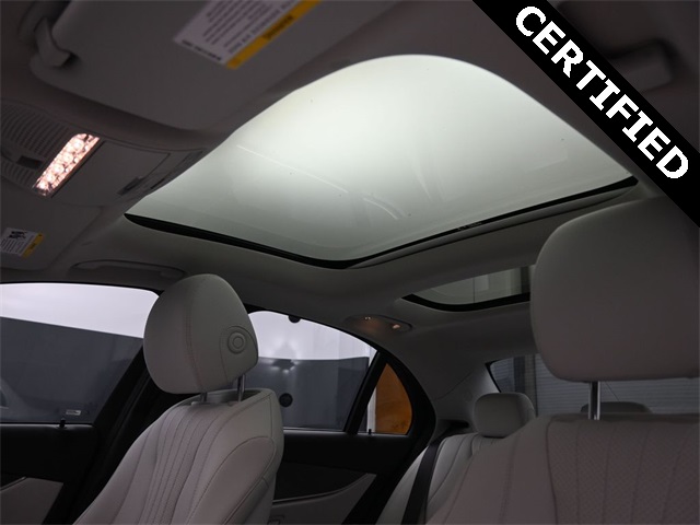2022 Mercedes Benz E 350 photo 12