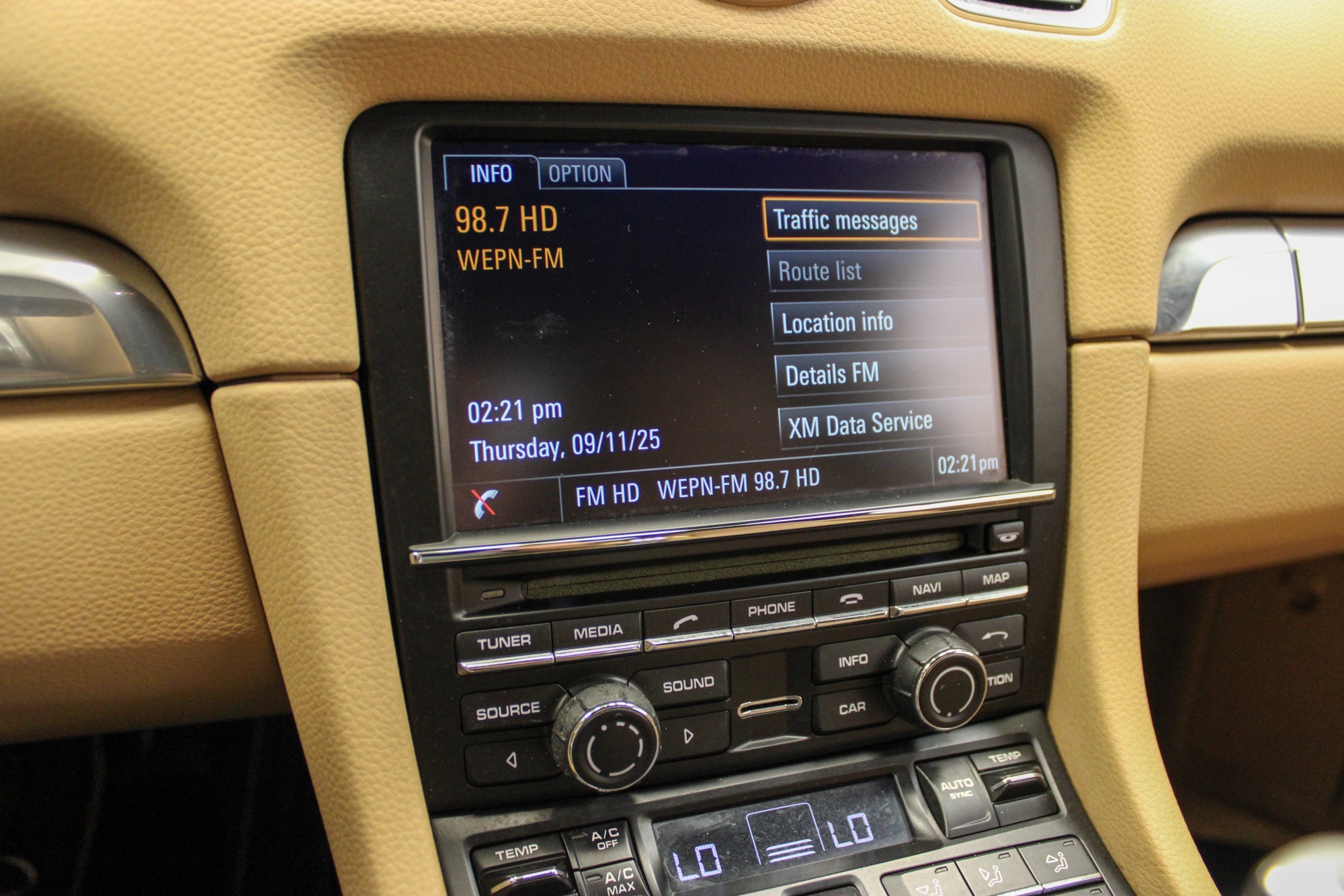 2014 Porsche Boxster Base photo 32