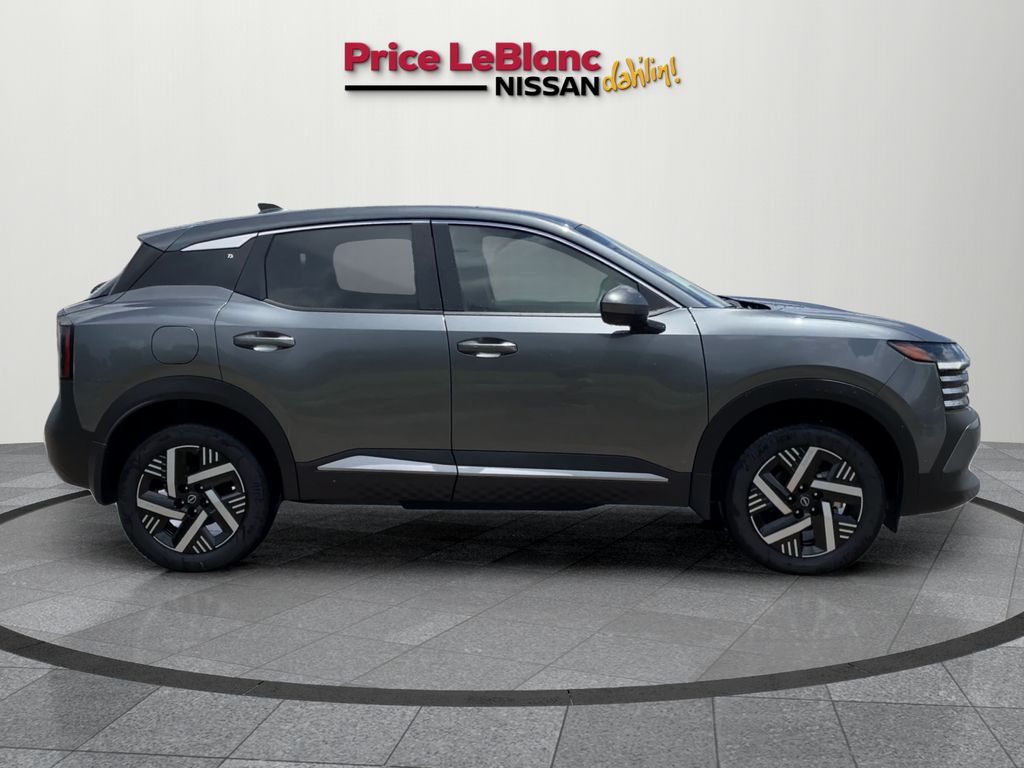 2025 Nissan Kicks SV photo 8