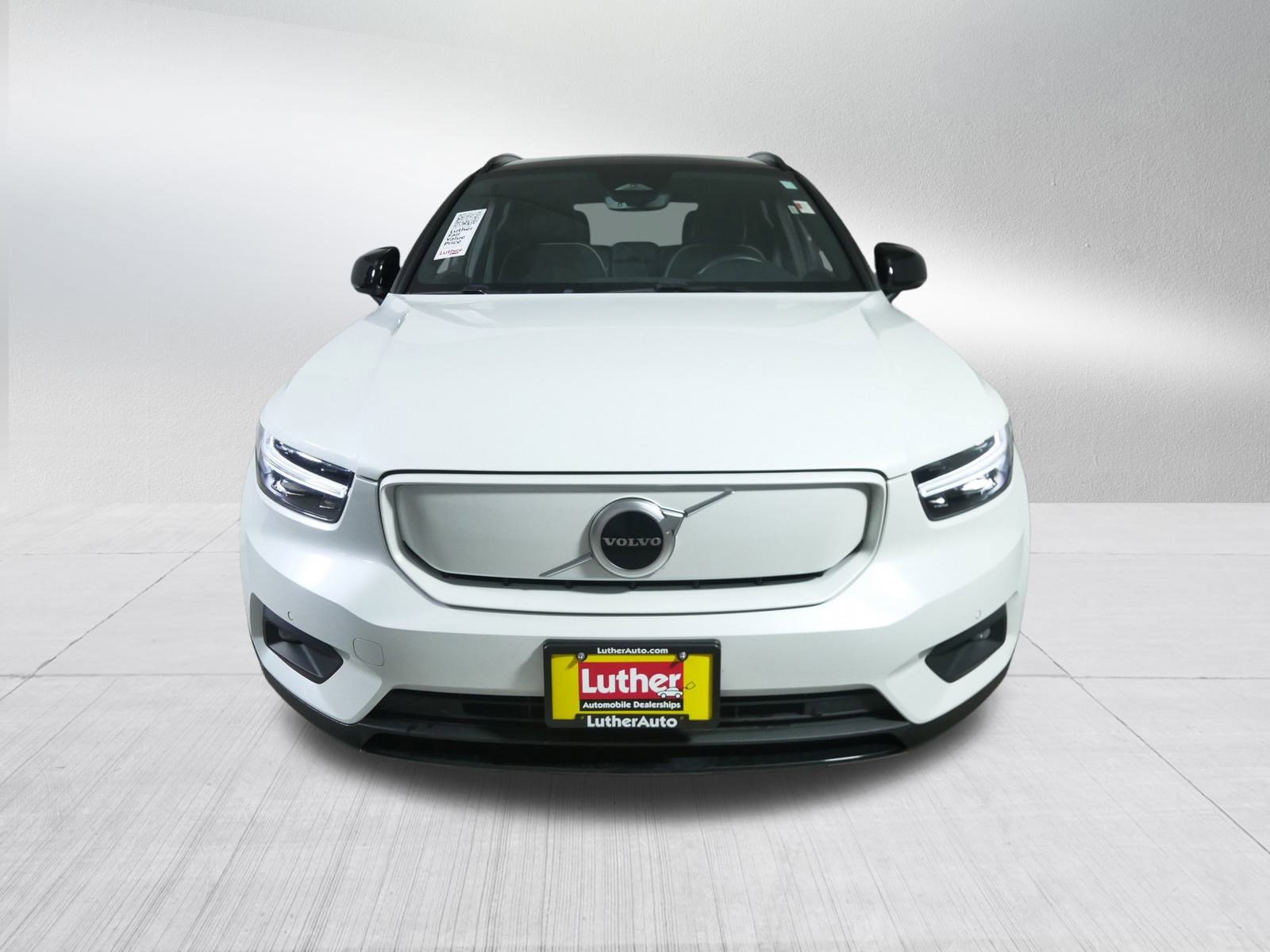 Used 2021 Volvo XC40 Recharge with VIN YV4ED3UR8M2587012 for sale in Golden Valley, MN