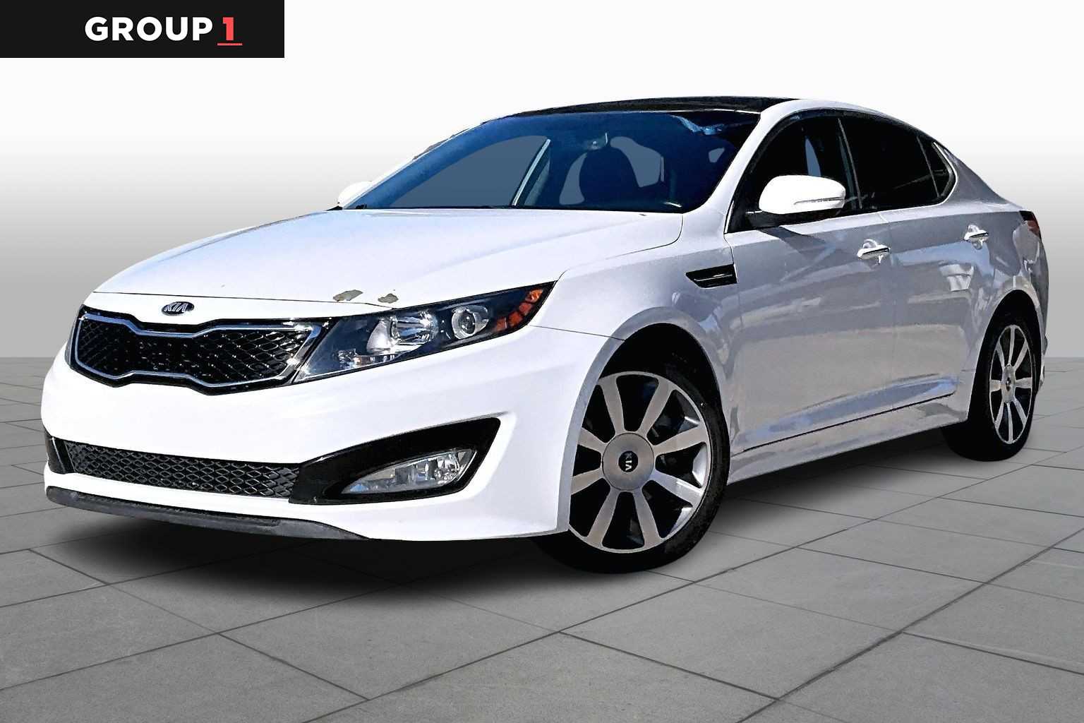 2013 Kia Optima SX's photo