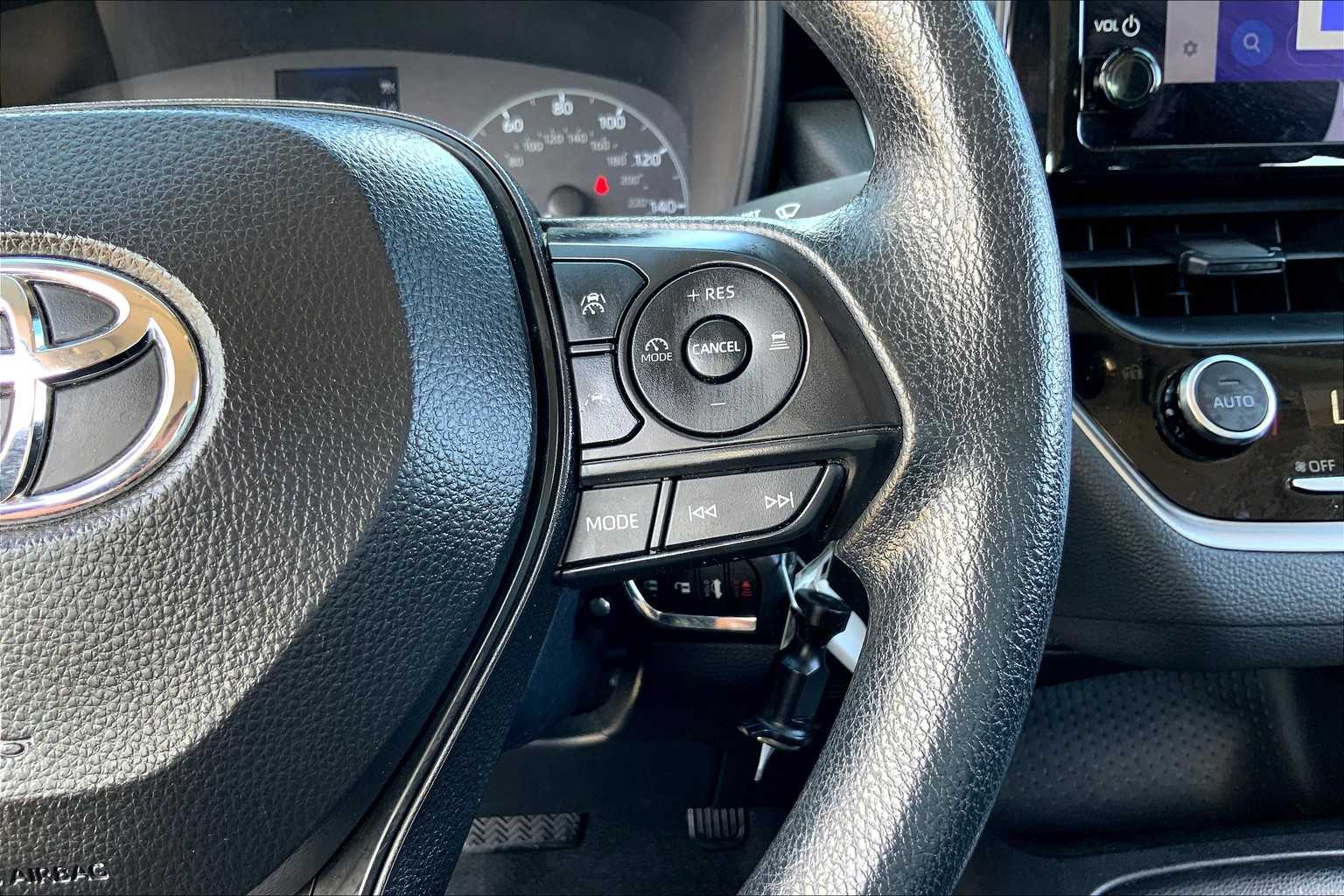 2024 Toyota Corolla LE photo 23