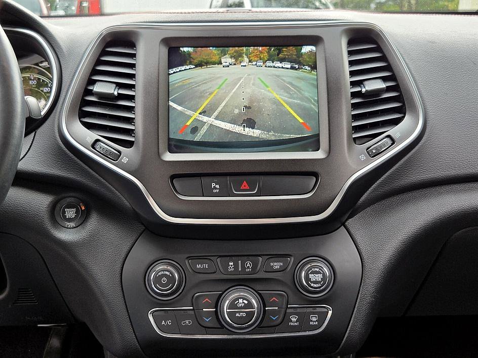 2019 Jeep Cherokee Trailhawk photo 20