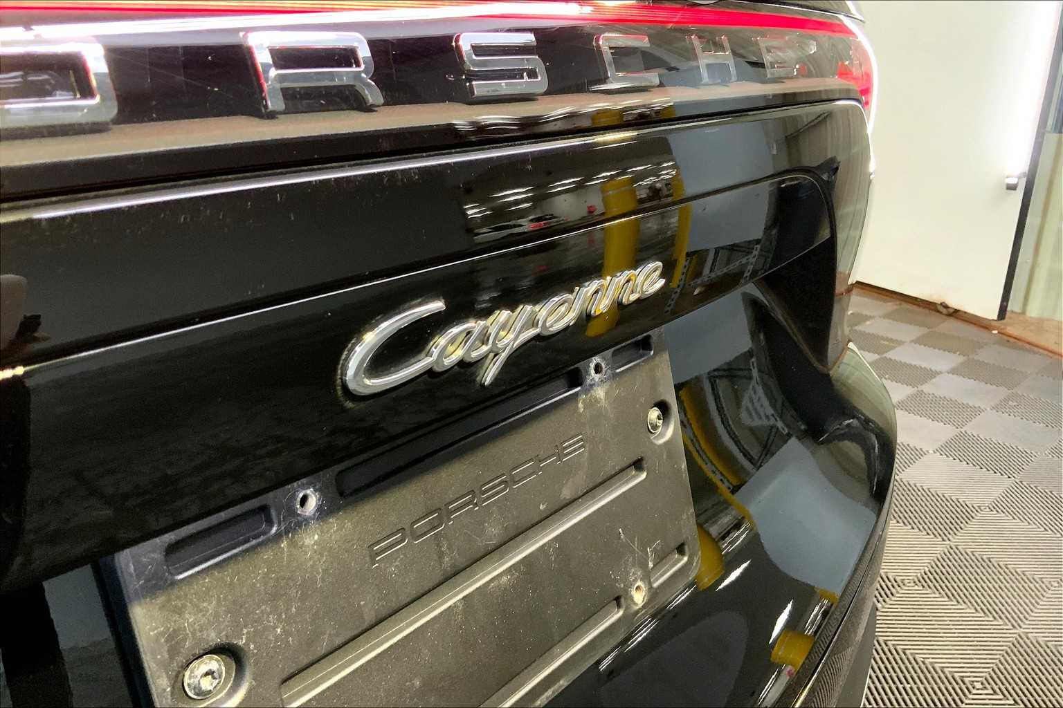 2020 Porsche Cayenne photo 9