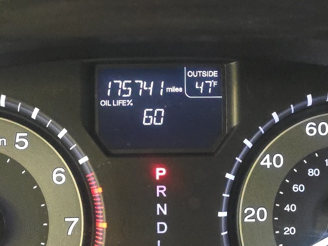 2016 Honda Odyssey SE photo 3