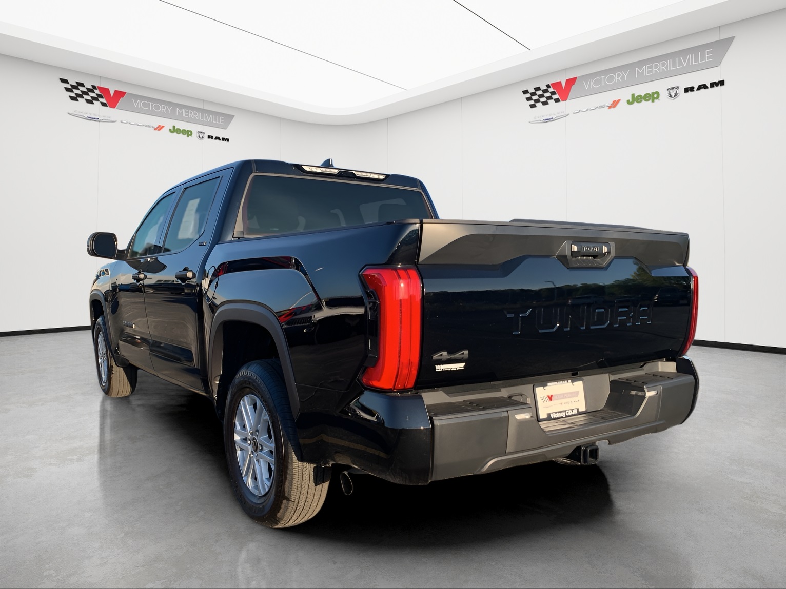 2024 Toyota Tundra SR5 photo 2