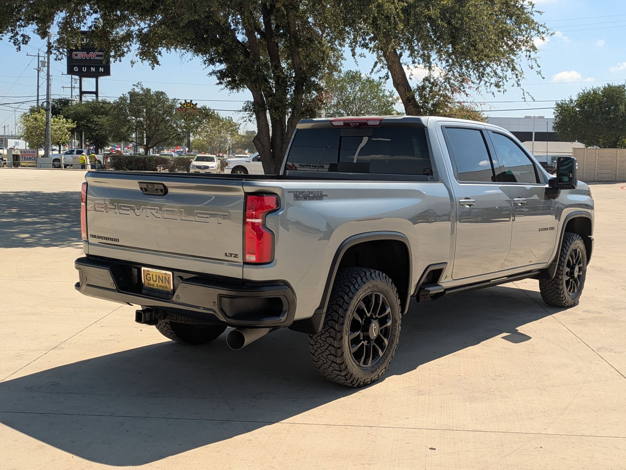 2025 Chevrolet Silverado 2500HD LTZ photo 3