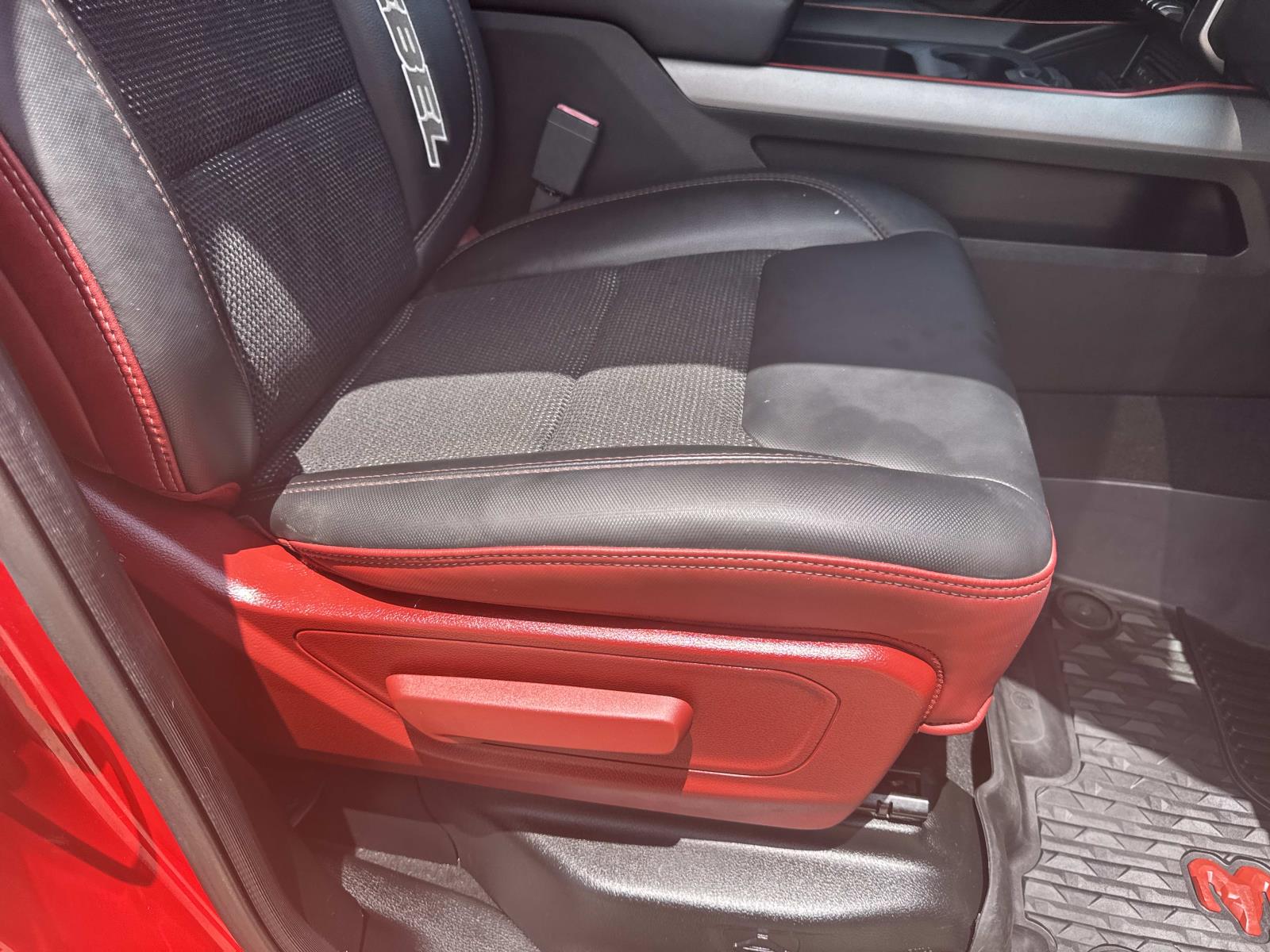 2019 Ram 1500 Rebel photo 11