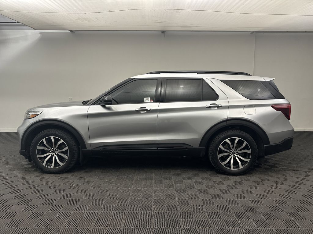 2020 Ford Explorer ST photo 2
