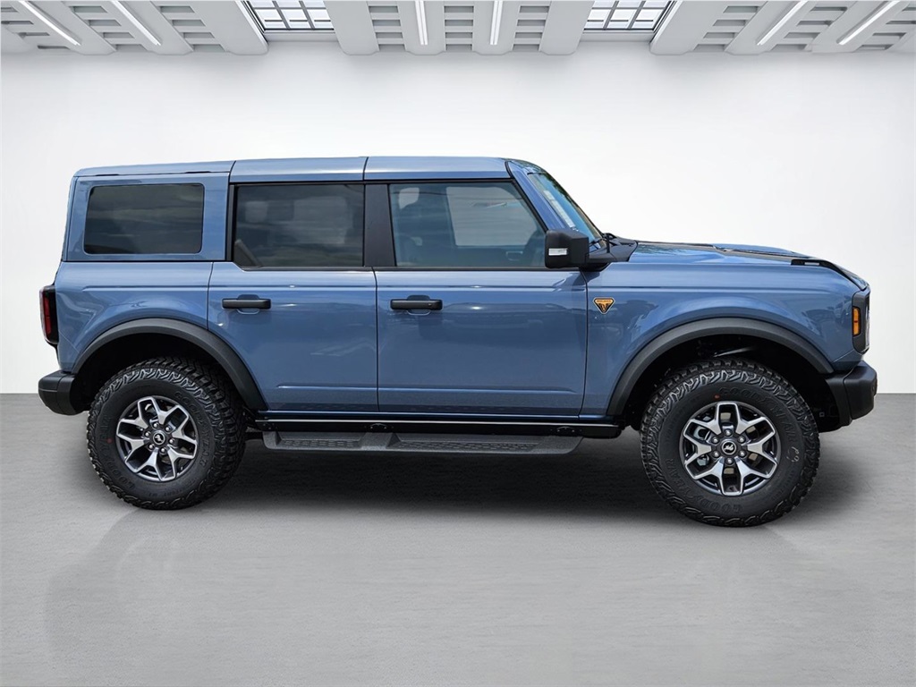 2025 Ford Bronco Badlands photo 4